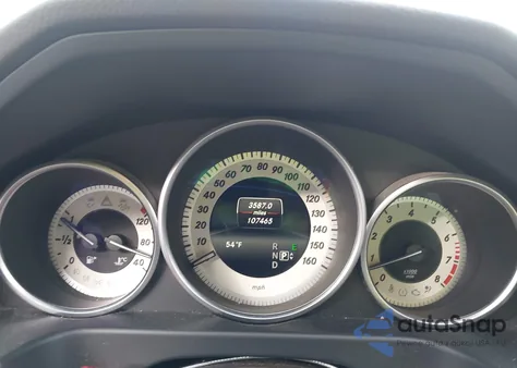 2015 Mercedes-Benz E 350 z USA, uszkodzony, nr VIN WDDHF5KB5FB085188